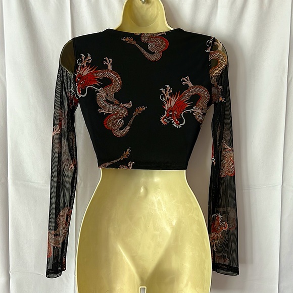 Rebellious Dreamer Sexy Dragon Corset Like Crop Top Shirt **Size M** 🔥🔥 - Picture 2 of 5